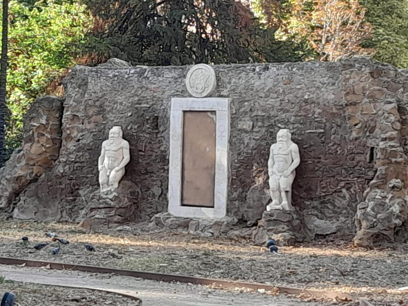 Pensiero Romano المظهر الخارجي الصورة